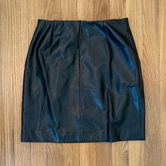 Aritzia Leather skirt size S - Picture 1 of 4